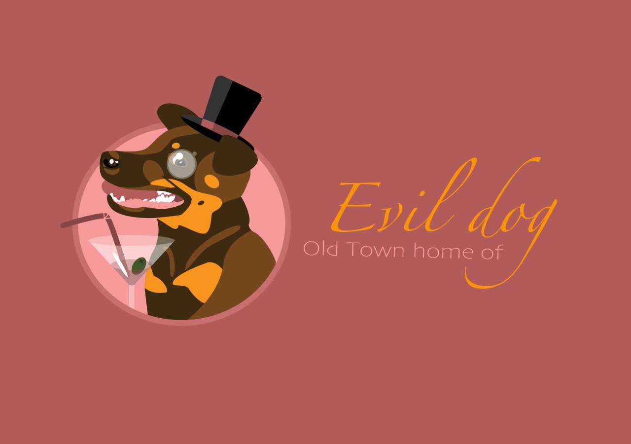 Old Town Home Of Evil Dog Βίλνιους Εξωτερικό φωτογραφία