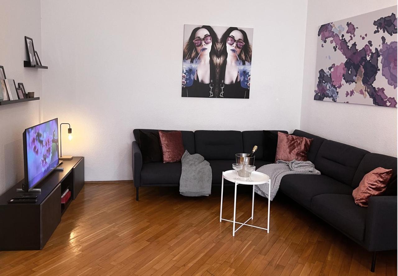 Old Town Home Of Evil Dog Βίλνιους Εξωτερικό φωτογραφία